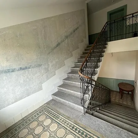 Apartment Art Nouveau With Garden In *