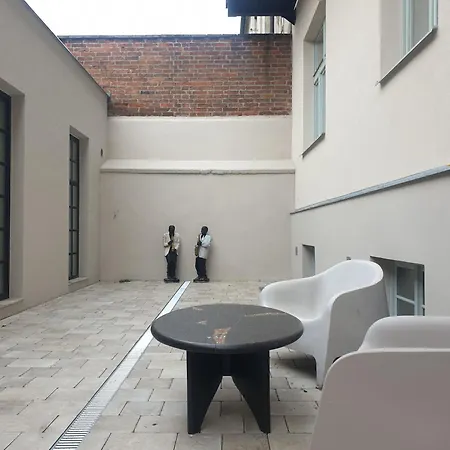 Art Nouveau With Garden In