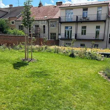 Apartmán Art Nouveau With Garden In *